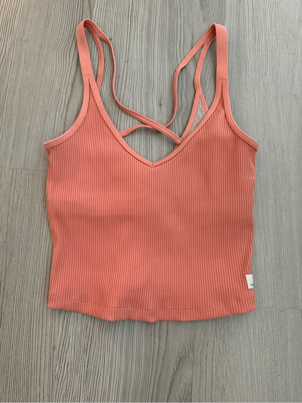 Vuori Ribbed V-Neck Strappy Crop Tank - Coral Peach